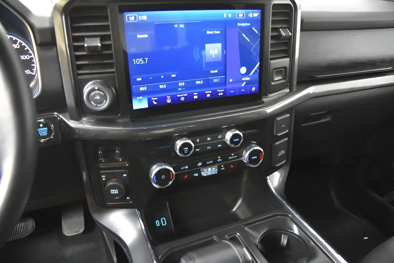 2023 Ford F-150 XLT photo 24
