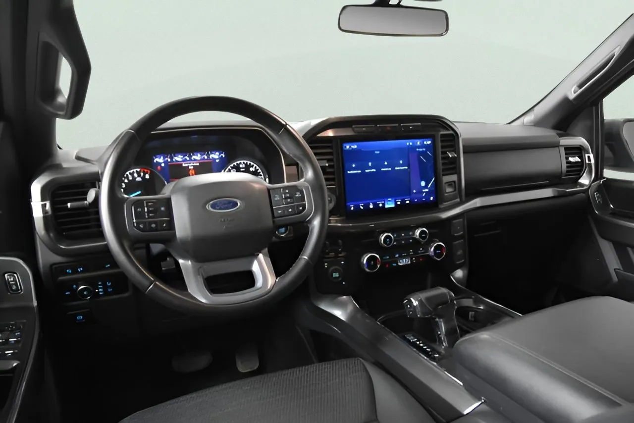 2023 Ford F-150 XLT photo 42