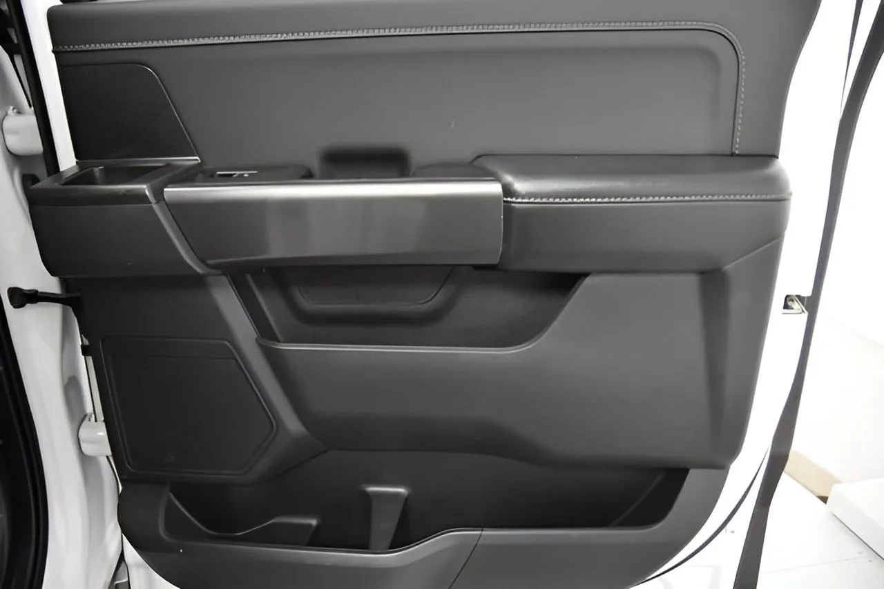 2023 Ford F-150 XLT photo 21