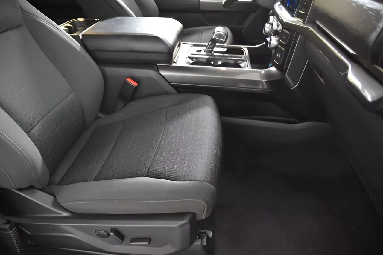 2023 Ford F-150 XLT photo 14