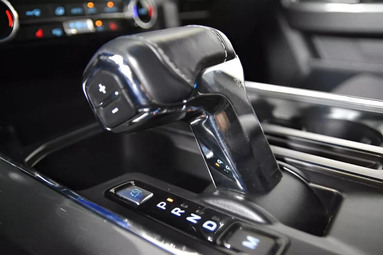 2023 Ford F-150 XLT photo 12