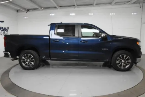 More photos of 2022 Chevrolet Silverado 1500 LT at Trevinos Auto Mart, TX
