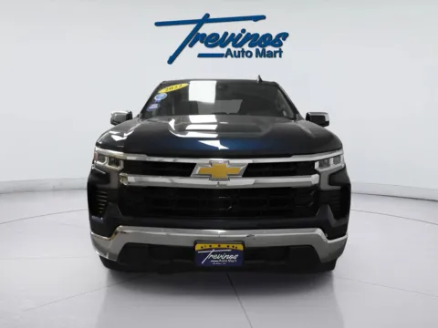 More photos of 2022 Chevrolet Silverado 1500 LT at Trevinos Auto Mart, TX