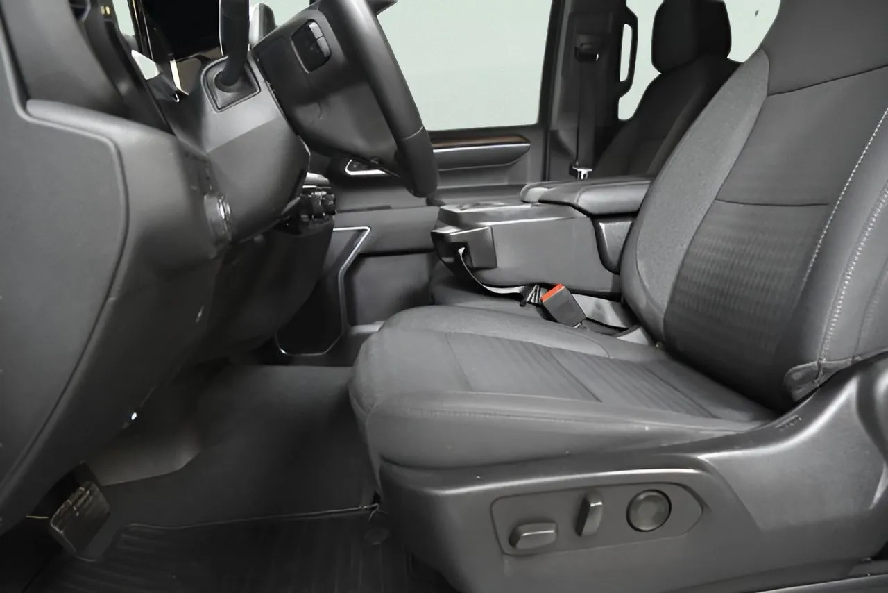 2022 Chevrolet Silverado 1500 LT photo 20