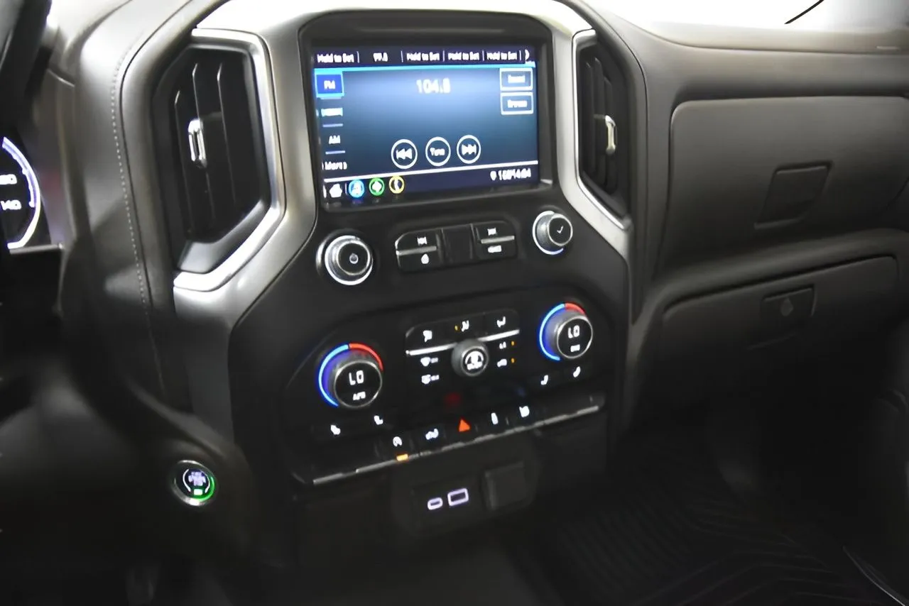 2022 Chevrolet Silverado 1500 LT photo 8