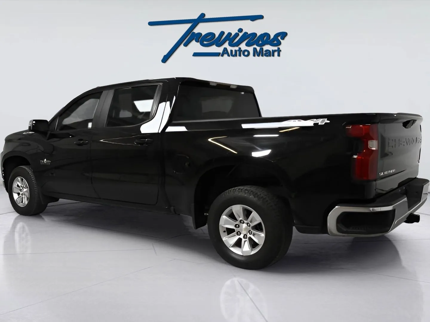 2022 Chevrolet Silverado 1500 LT photo 4