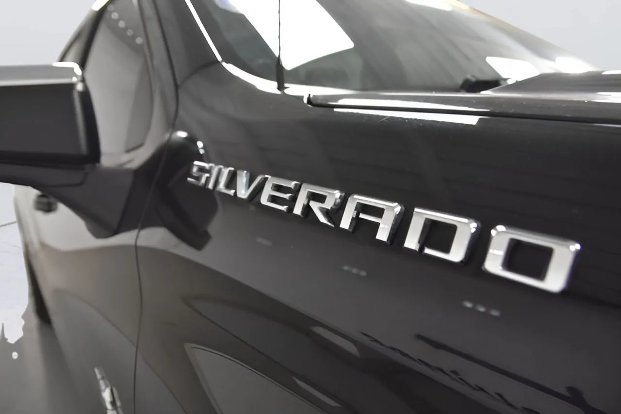 2022 Chevrolet Silverado 1500 LT photo 39