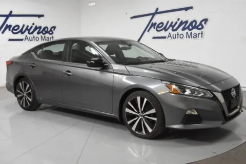 Gray 2022 Nissan Altima 2.5 SR for sale in McAllen, TX