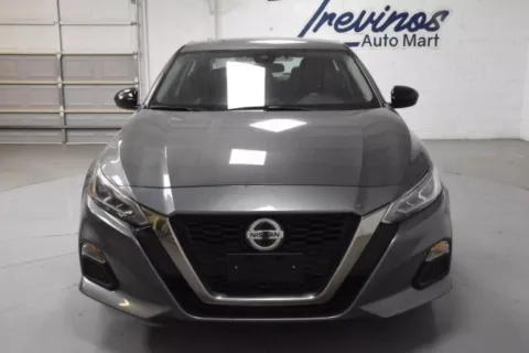 More photos of 2022 Nissan Altima 2.5 SR at Trevinos Auto Mart, TX