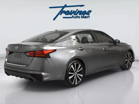 Photos of 2022 Nissan Altima 2.5 SR for sale in McAllen, TX at Trevinos Auto Mart