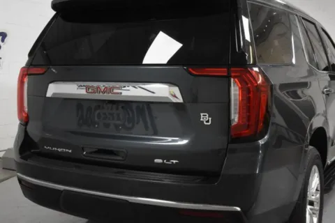 Another view of 2021 GMC Yukon SLT for sale in McAllen, TX at Trevinos Auto Mart