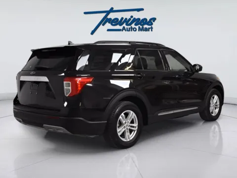Photos of 2023 Ford Explorer XLT for sale in McAllen, TX at Trevinos Auto Mart