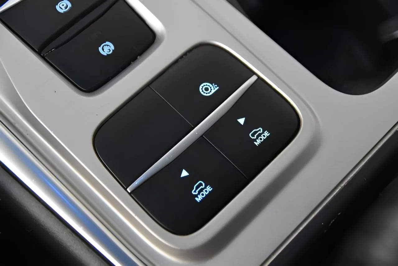 2023 Ford Explorer XLT photo 39
