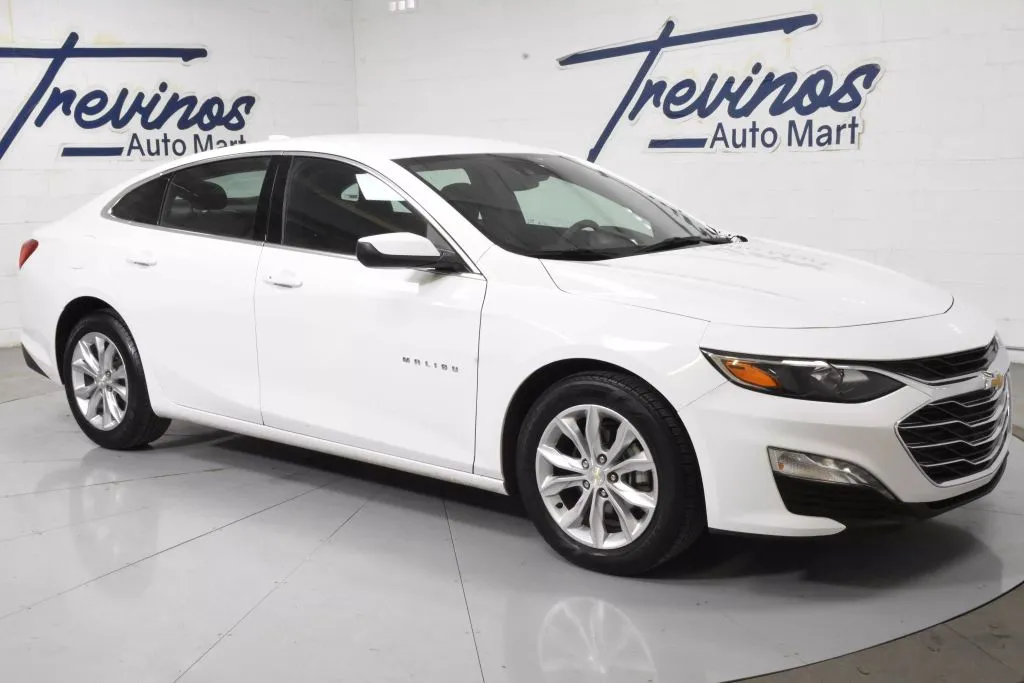 White 2023 Chevrolet Malibu 1LT Sedan 4D for sale in McAllen, TX