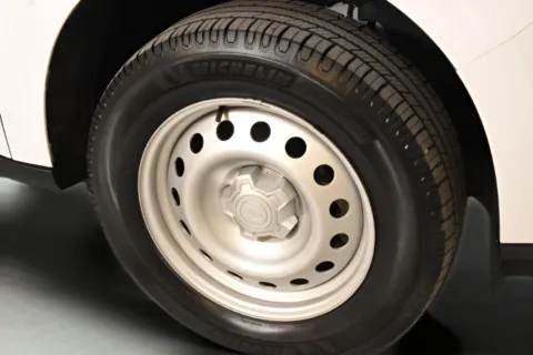White 2022 Ford Maverick XL for sale in McAllen, TX