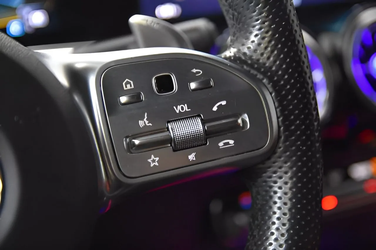 2021 Mercedes Benz GLB 35 AMG photo 5
