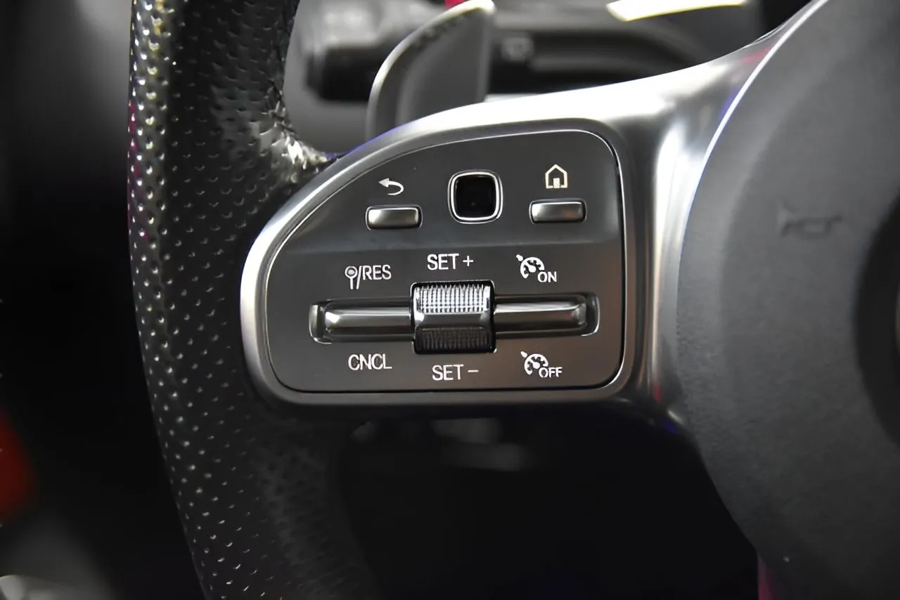 2021 Mercedes Benz GLB 35 AMG photo 32