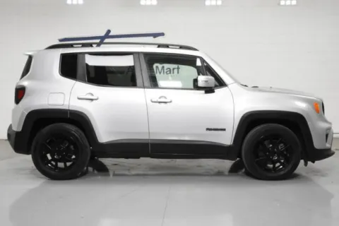 Another view of 2020 Jeep Renegade Altitude for sale in McAllen, TX at Trevinos Auto Mart