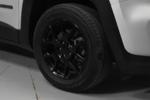 Photos of 2020 Jeep Renegade Altitude for sale in McAllen, TX at Trevinos Auto Mart