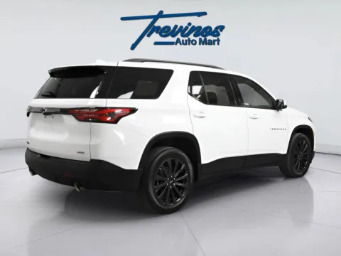 Photos of 2022 Chevrolet Traverse RS for sale in McAllen, TX at Trevinos Auto Mart
