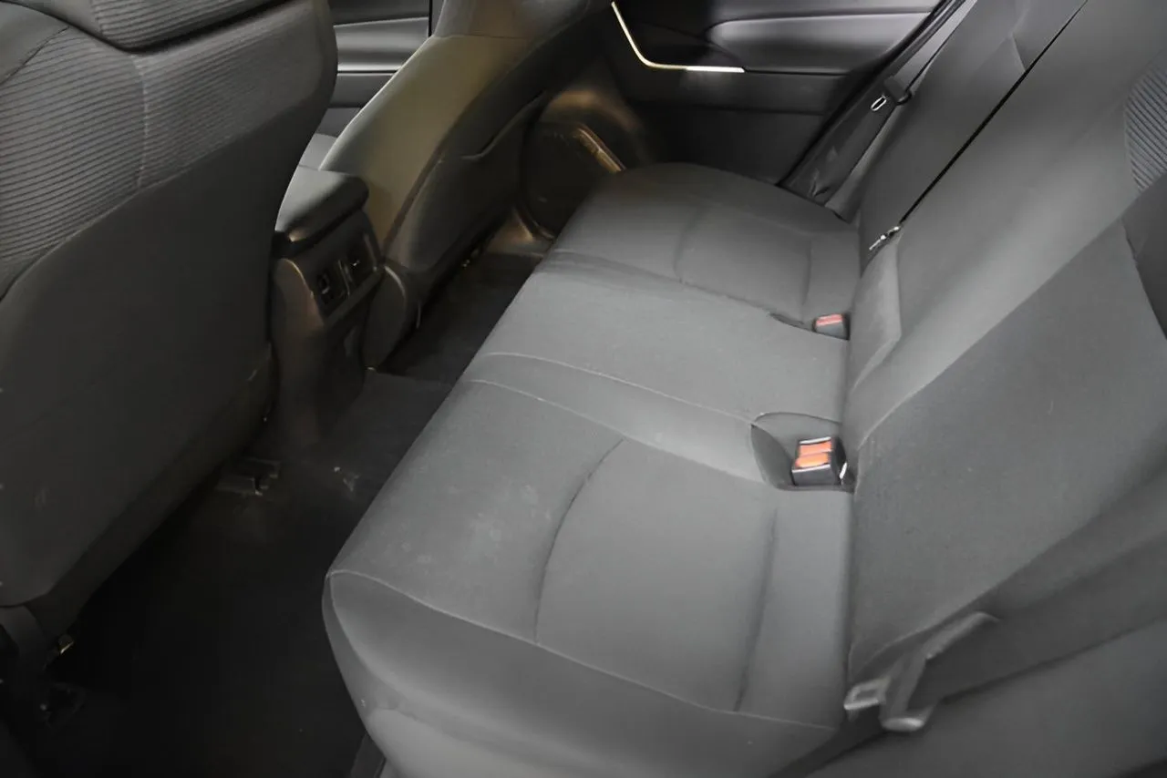 2024 Toyota RAV4 LE photo 35