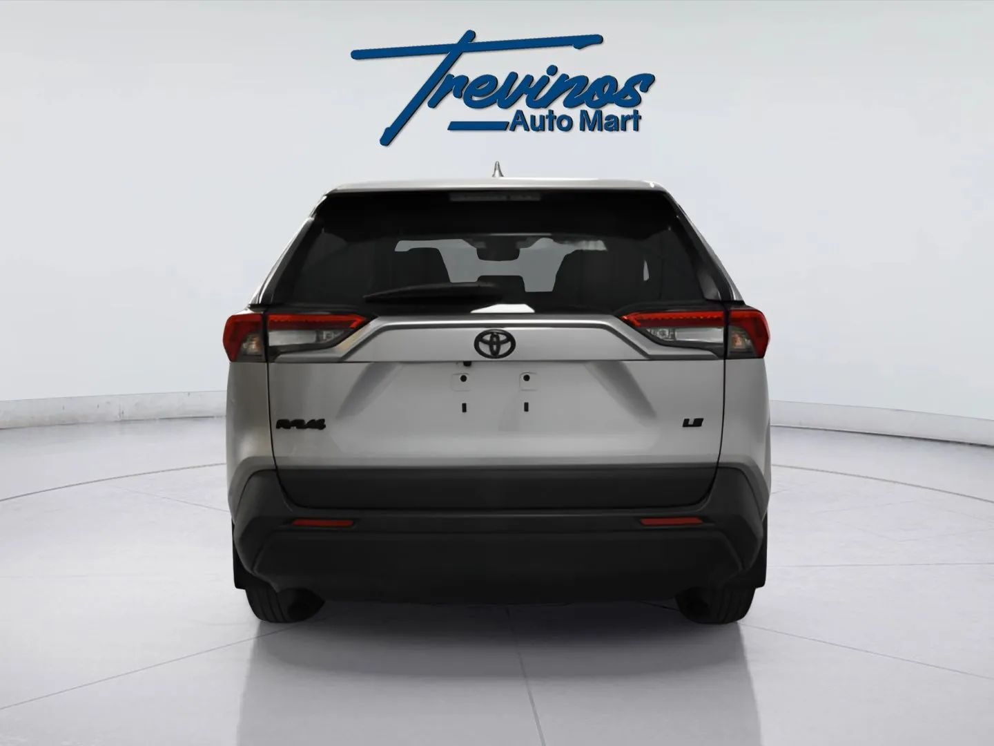 2024 Toyota RAV4 LE photo 4