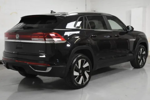Photos of 2024 Volkswagen Atlas Cross Sport SE 4MOTION w/Technology Sport Utility 4D for sale in McAllen, TX at Trevinos Auto Mart
