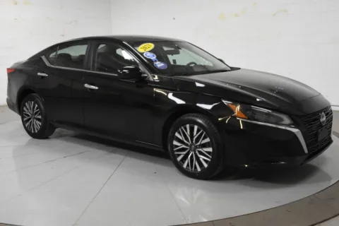 Black 2023 Nissan Altima 2.5 SV Sedan 4D for sale in McAllen, TX