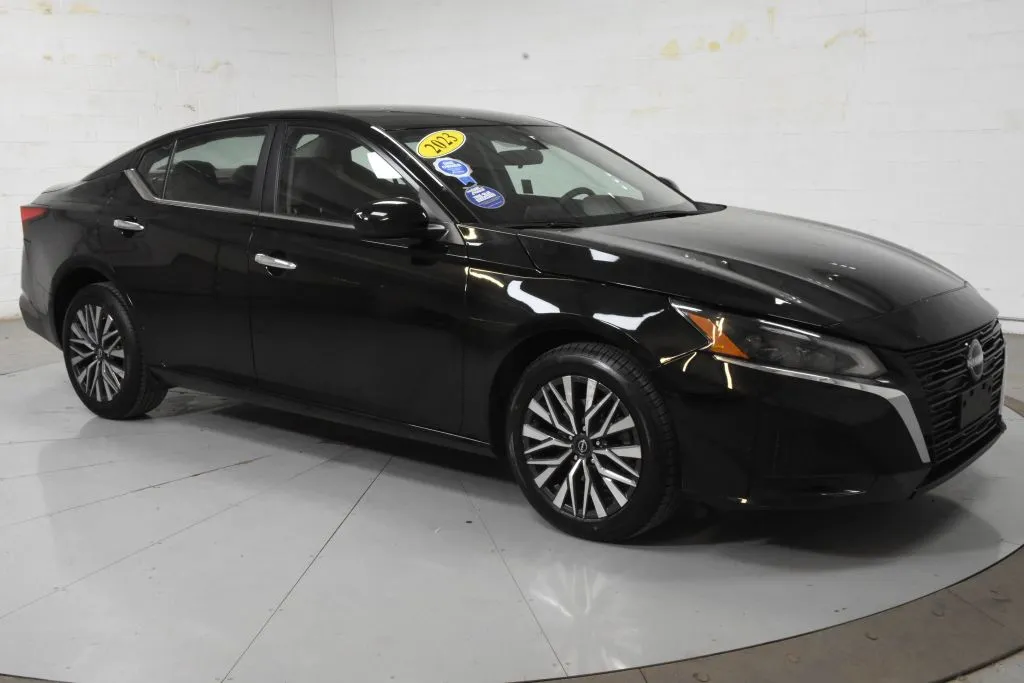 Black 2023 Nissan Altima 2.5 SV Sedan 4D for sale in McAllen, TX