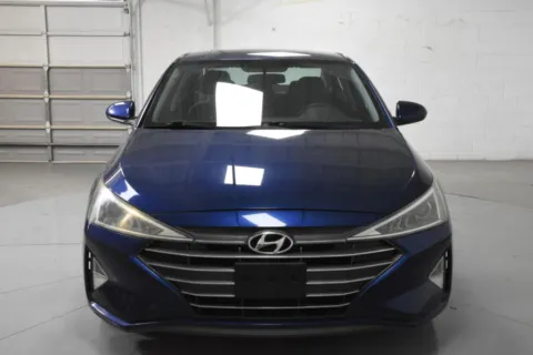 More photos of 2019 Hyundai Elantra SE Sedan 4D at Trevinos Auto Mart, TX