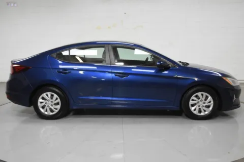 More photos of 2019 Hyundai Elantra SE Sedan 4D at Trevinos Auto Mart, TX