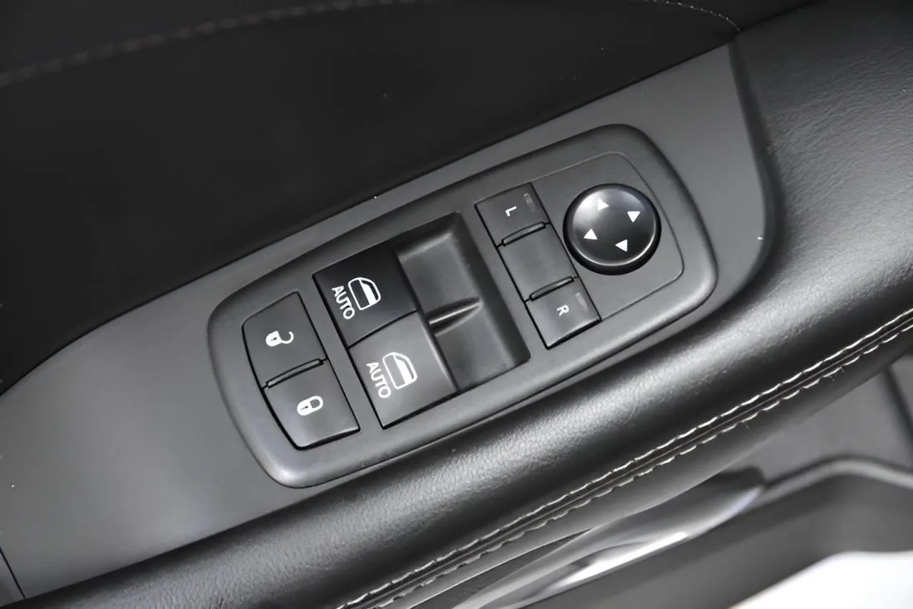 2019 Dodge Challenger R/T Scat Pack photo 5