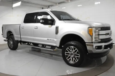 Silver 2017 Ford F250 Super Duty Crew Cab Lariat Pickup 4D 6 3/4 ft for sale in McAllen, TX
