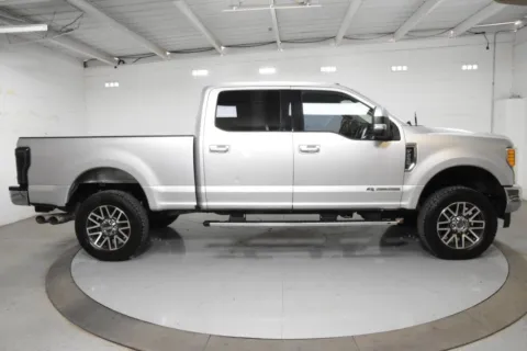 More photos of 2017 Ford F250 Super Duty Crew Cab Lariat Pickup 4D 6 3/4 ft at Trevinos Auto Mart, TX