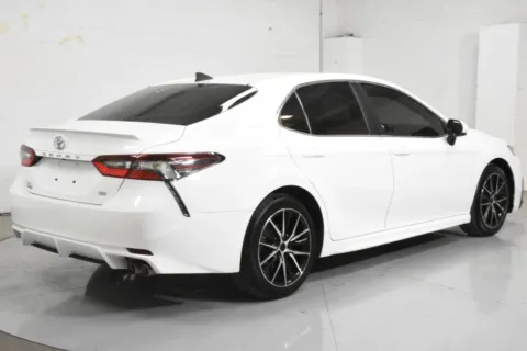 Photos of 2021 Toyota Camry SE Sedan 4D for sale in McAllen, TX at Trevinos Auto Mart