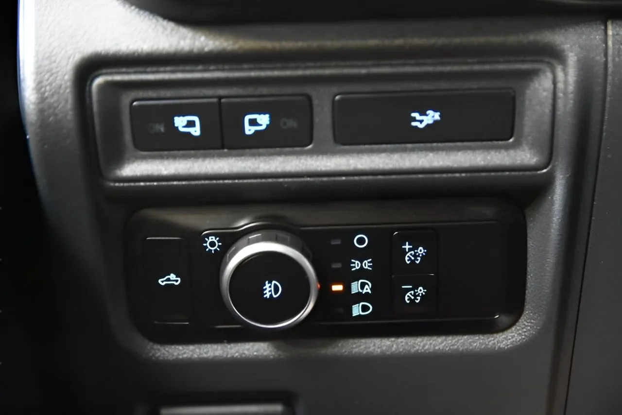 2023 Ford F-150 XLT photo 36