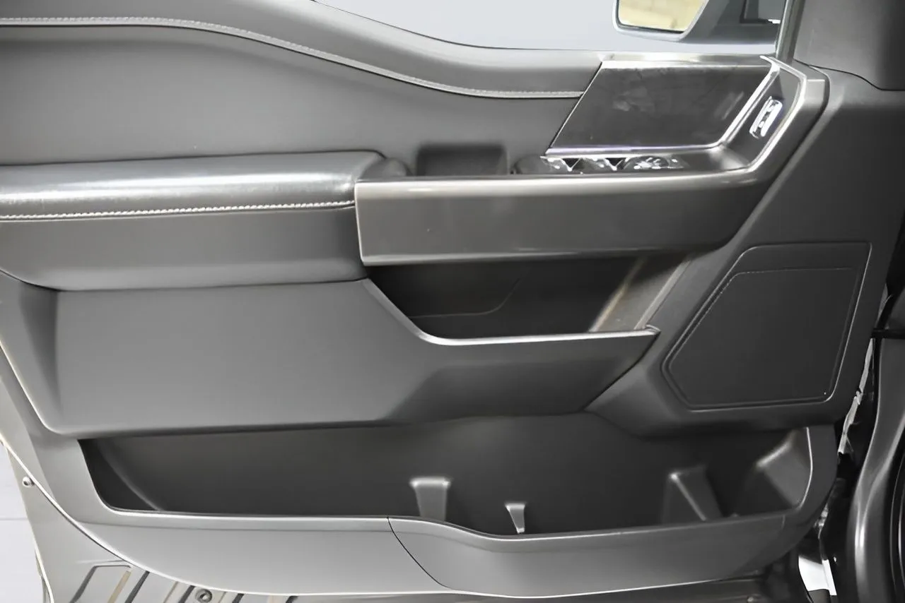 2023 Ford F-150 XLT photo 28