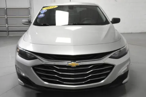 More photos of 2021 Chevrolet Malibu LS at Trevinos Auto Mart, TX