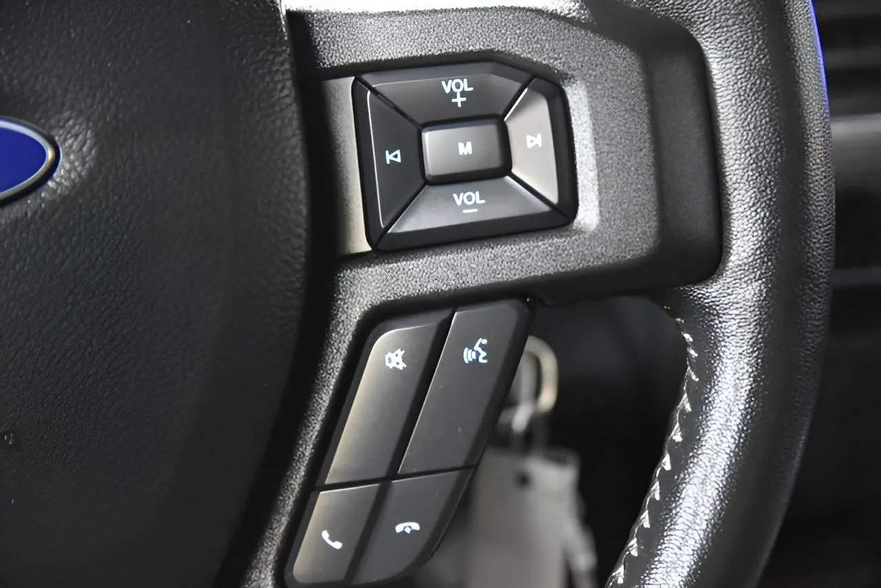 2020 Ford F-150 XLT photo 8