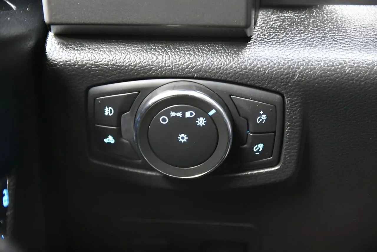 2020 Ford F-150 XLT photo 34