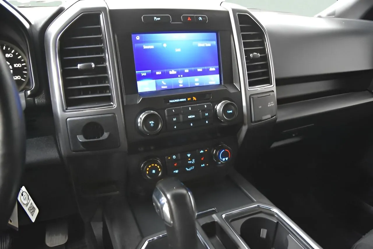 2020 Ford F-150 XLT photo 9