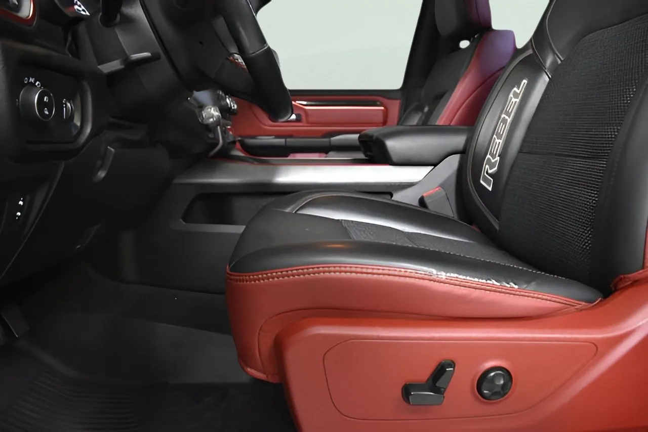 2020 Ram 1500 Rebel photo 4