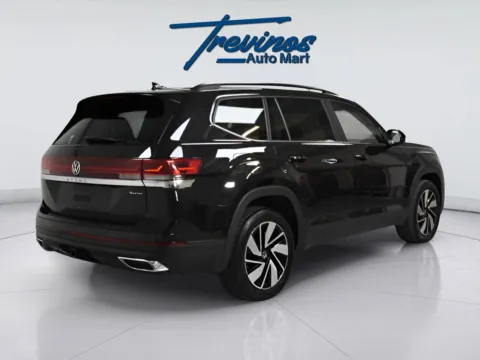 Photos of 2024 Volkswagen Atlas 2.0T SE w/Technology for sale in McAllen, TX at Trevinos Auto Mart