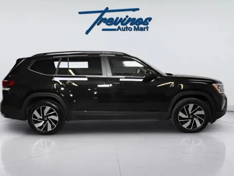 More photos of 2024 Volkswagen Atlas 2.0T SE w/Technology at Trevinos Auto Mart, TX