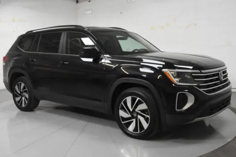 Black 2024 Volkswagen Atlas SE 4MOTION w/Tech Pkg Sport Utility 4D for sale in McAllen, TX