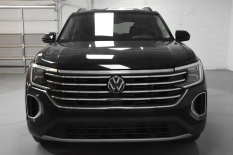More photos of 2024 Volkswagen Atlas SE 4MOTION w/Tech Pkg Sport Utility 4D at Trevinos Auto Mart, TX