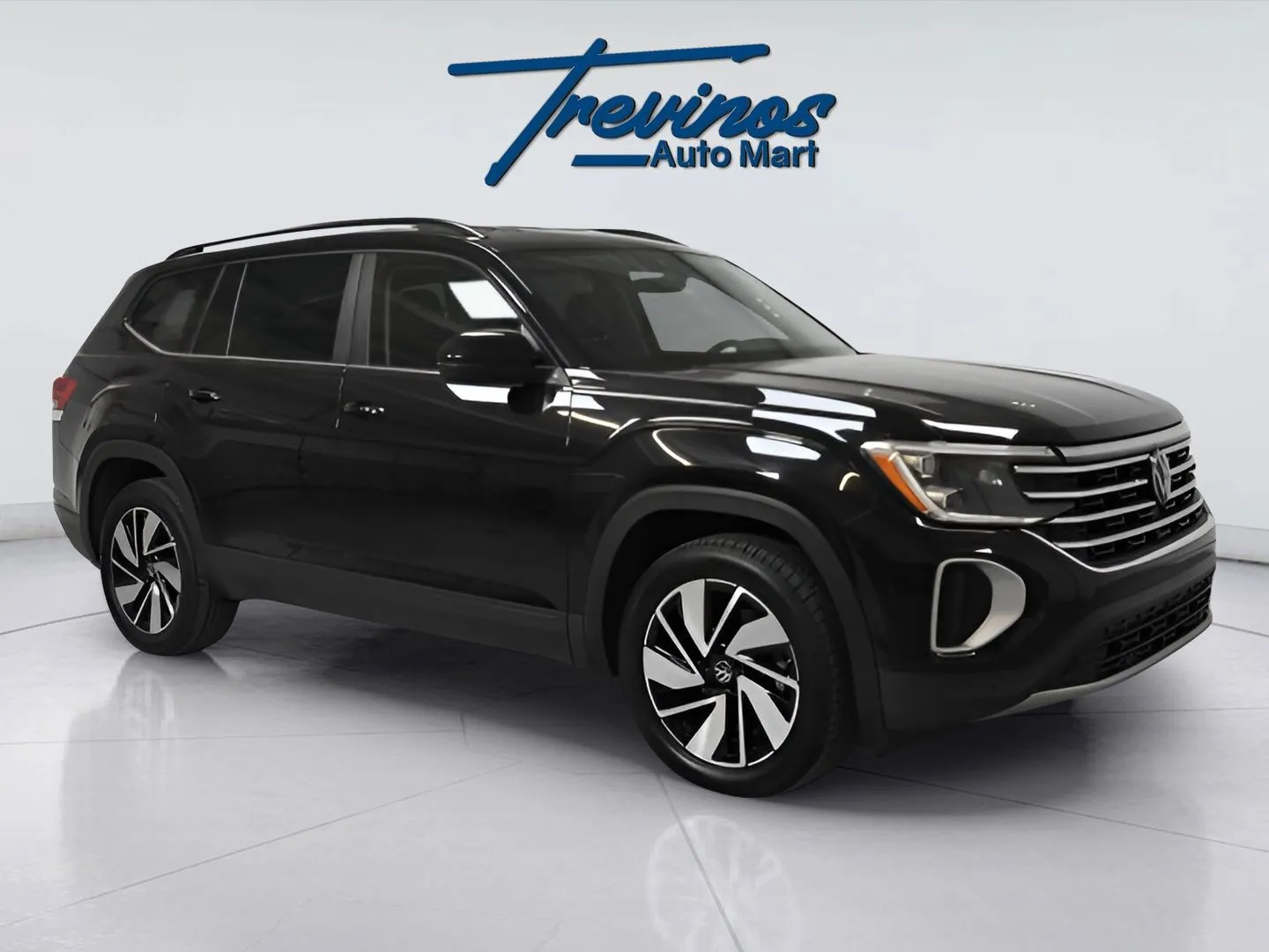 Black 2024 Volkswagen Atlas 2.0T SE w/Technology for sale in McAllen, TX