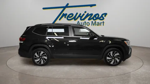 More photos of 2024 Volkswagen Atlas 2.0T SE w/Technology at Trevinos Auto Mart, TX