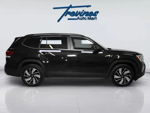 More photos of 2024 Volkswagen Atlas 2.0T SE w/Technology at Trevinos Auto Mart, TX