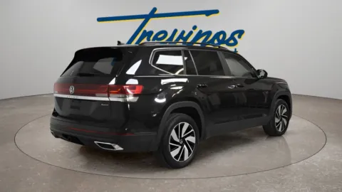 Photos of 2024 Volkswagen Atlas 2.0T SE w/Technology for sale in McAllen, TX at Trevinos Auto Mart